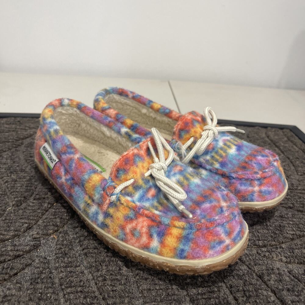 Minnetonka Tie Dye Womens fleece Trippy Moccasin Slipper Size 7 Lined